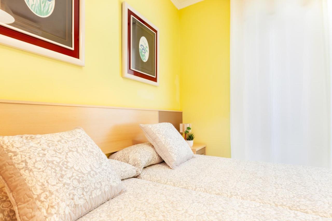 Апартаменты Click&Flat Fira Gran Via Оспиталет-де-Льобрегат Экстерьер фото
