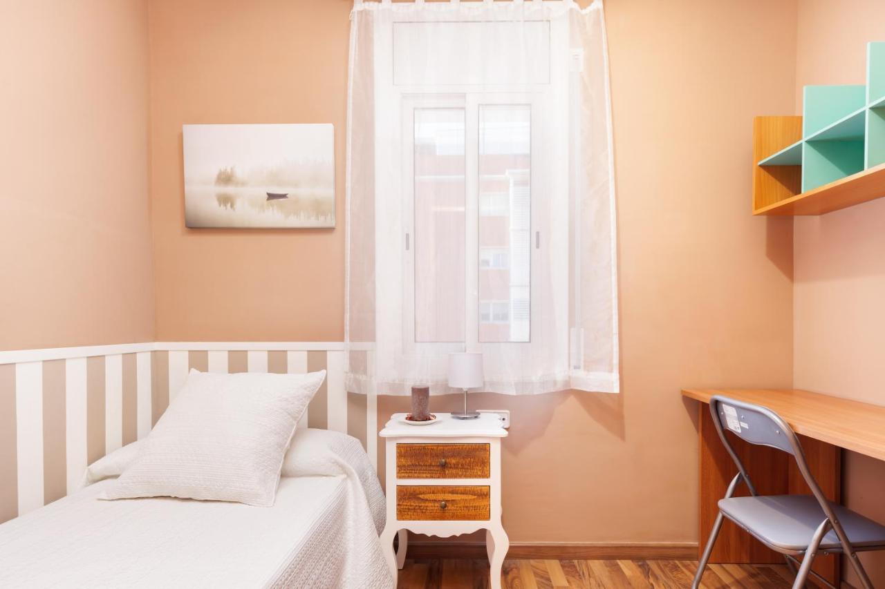 Апартаменты Click&Flat Fira Gran Via Оспиталет-де-Льобрегат Экстерьер фото